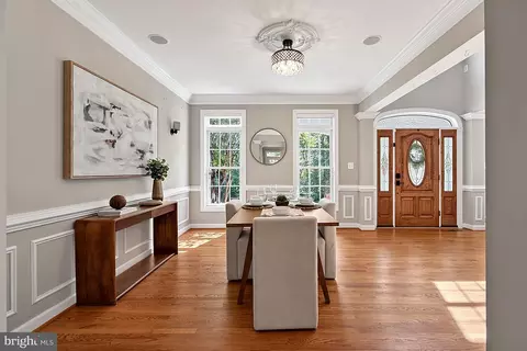 Entry Way - 7040 Hoadly Rd, Manassas, VA 20112 photo 4 of 24