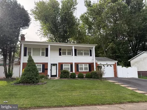 13603 Kerrydale Rd, Woodbridge, VA 22193