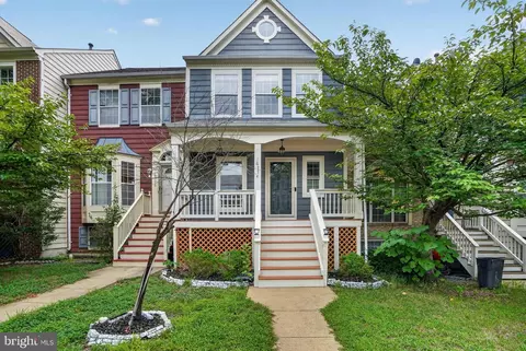 16774 Brandy Moor Loop Loop, Woodbridge, VA 22191