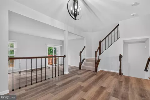 Entry Way - 11287 Kessler Pl, Manassas, VA 20109 photo 3 of 5