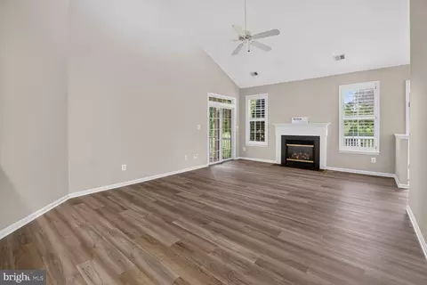 Living - 13039 Triple Crown Loop, Gainesville, VA 20155 photo 3 of 3