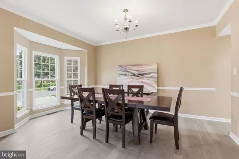 Dining - 12337 Grimsby Ln, Bristow, VA 20136 photo 2 of 2