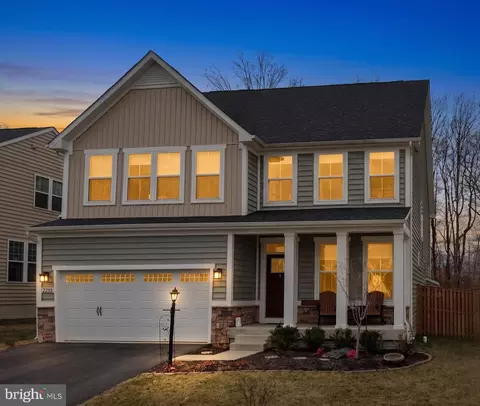 12278 Cranford Dr, Woodbridge, VA 22192