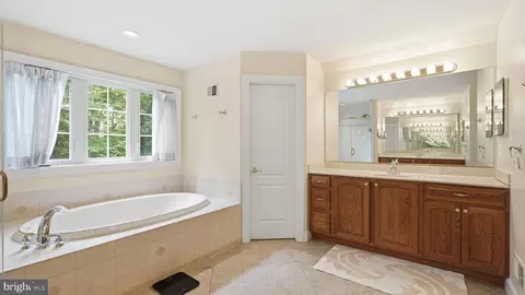 Bath - 13301 Dumfries Rd, Manassas, VA 20112 photo 4 of 4