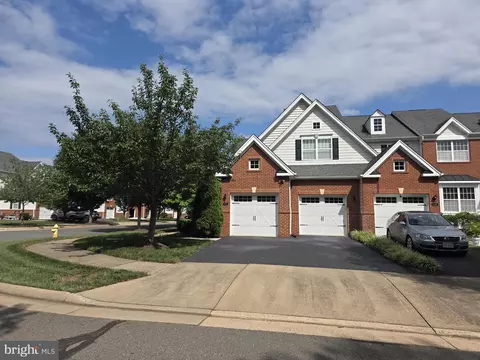15487 Gossoms Store Ct, Haymarket, VA 20169