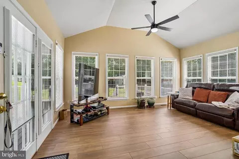Entry Way - 15005 Rumson Pl, Manassas, VA 20111 photo 4 of 6