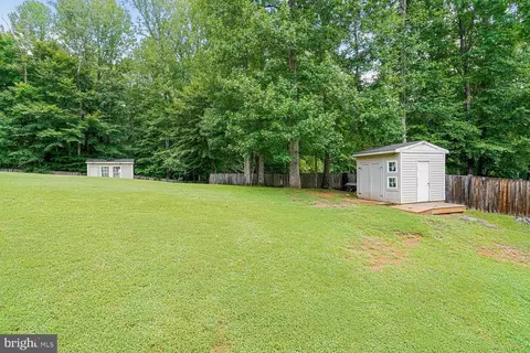 Exterior - 15005 Rumson Pl, Manassas, VA 20111 photo 5 of 16