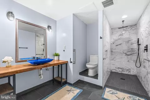 Bath - 3508 Finish Line Dr, Gainesville, VA 20155 photo 8 of 8