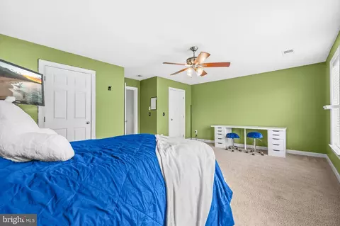 Bedroom - 3508 Finish Line Dr, Gainesville, VA 20155 photo 5 of 13