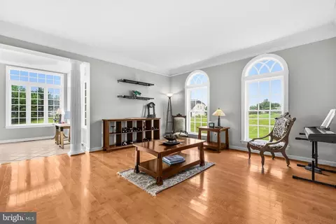Living - 3508 Finish Line Dr, Gainesville, VA 20155 photo 1 of 4