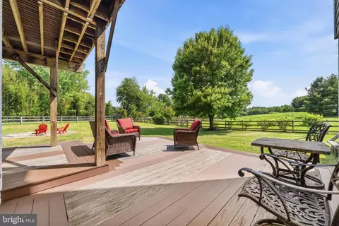 Exterior - 3508 Finish Line Dr, Gainesville, VA 20155 photo 13 of 31