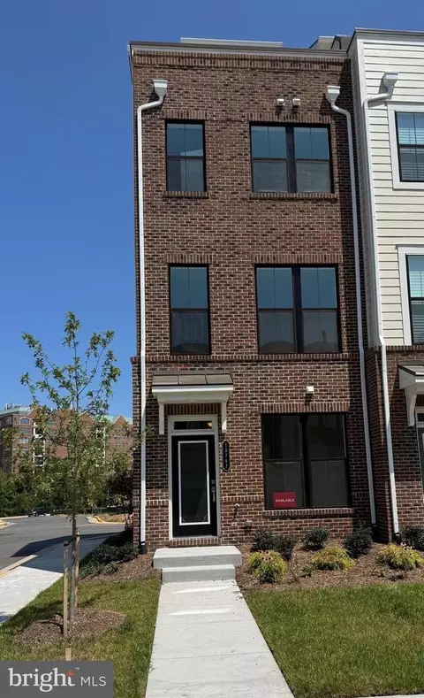 13817 Chrisswind Ave, Woodbridge, VA 22191