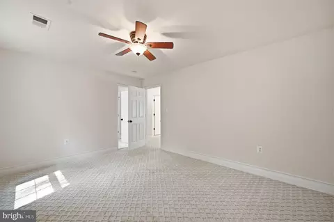 Bedroom - 3209 Shoreview Rd, Triangle, VA 22172 photo 6 of 10