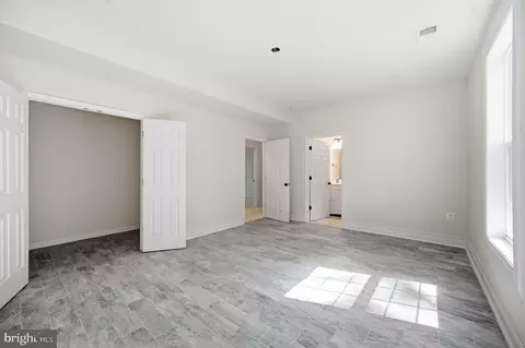 Bedroom - 3209 Shoreview Rd, Triangle, VA 22172 photo 2 of 10