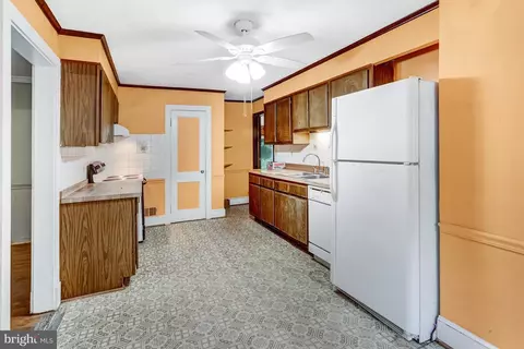 Kitchen - 19267 Mockingbird Heights Rd, Triangle, VA 22172 photo 1 of 3