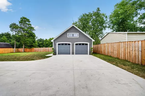 Exterior - 8323 Rolling Rd, Manassas, VA 20110 photo 2 of 19