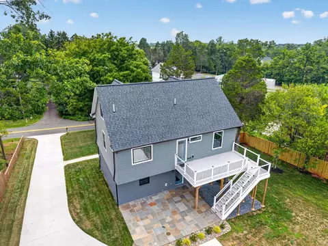 Exterior - 8323 Rolling Rd, Manassas, VA 20110 photo 18 of 19