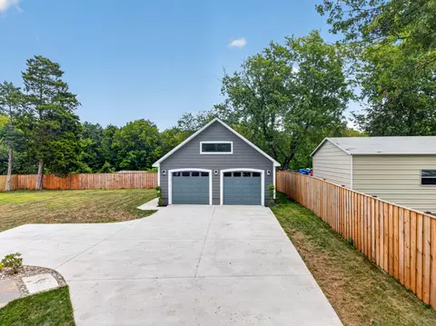 Exterior - 8323 Rolling Rd, Manassas, VA 20110 photo 15 of 19
