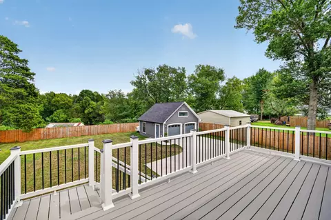 Exterior - 8323 Rolling Rd, Manassas, VA 20110 photo 13 of 19
