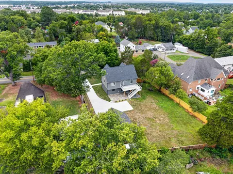 View/Area - 8323 Rolling Rd, Manassas, VA 20110 photo 15 of 15