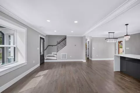 Living - 8323 Rolling Rd, Manassas, VA 20110 photo 4 of 4