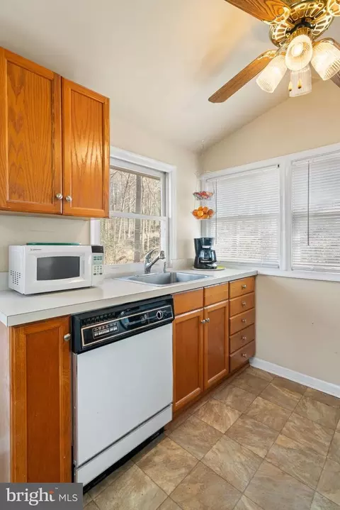 8600 Cobb Rd, Manassas, VA 20112 photo 8