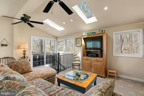 8600 Cobb Rd, Manassas, VA 20112 photo 4
