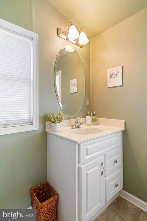 8600 Cobb Rd, Manassas, VA 20112 photo 11