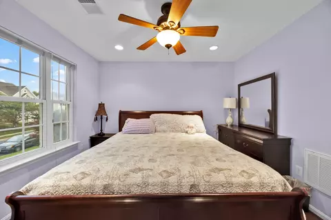 Bedroom - 3379 Oakham Dr, Triangle, VA 22172 photo 5 of 7