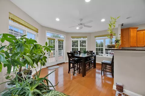 Dining - 3379 Oakham Dr, Triangle, VA 22172 photo 4 of 5
