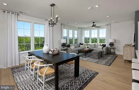5800 Moonstone Way #5, Haymarket, VA 20169