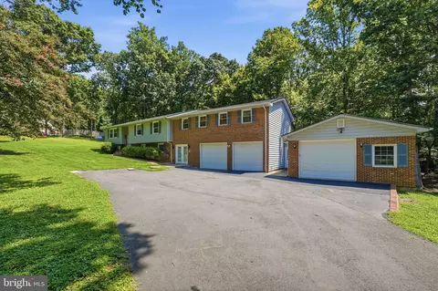 14905 January Ct, Woodbridge, VA 22193