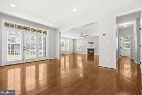 Living - 2341 Sweet Pepperbrush Loop, Dumfries, VA 22026 photo 6 of 7