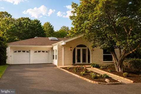 10108 Baileysburg Ln, Nokesville, VA 20181