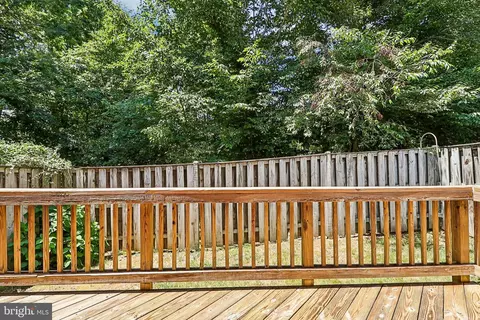 Exterior - 17469 Denali Pl, Dumfries, VA 22025 photo 6 of 17