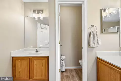 Bath - 17469 Denali Pl, Dumfries, VA 22025 photo 2 of 4
