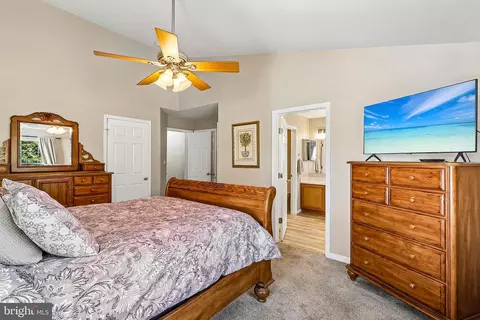 Bedroom - 17469 Denali Pl, Dumfries, VA 22025 photo 3 of 8