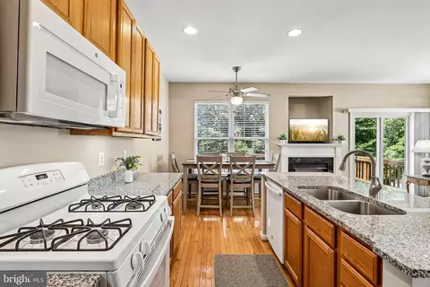 Kitchen - 17469 Denali Pl, Dumfries, VA 22025 photo 4 of 4