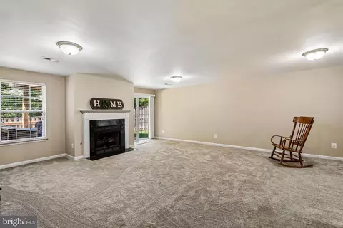 Living - 17469 Denali Pl, Dumfries, VA 22025 photo 2 of 3