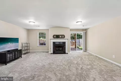 Living - 17469 Denali Pl, Dumfries, VA 22025 photo 3 of 3