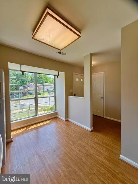 Entry Way - 18028 Olde Port Ln, Triangle, VA 22172 photo 1 of 7