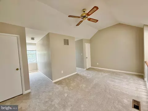 Other - 18028 Olde Port Ln, Triangle, VA 22172 photo 4 of 12