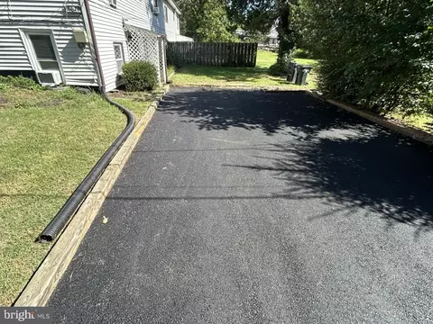 Exterior - 18629 Amidon Ave, Triangle, VA 22172 photo 2 of 2