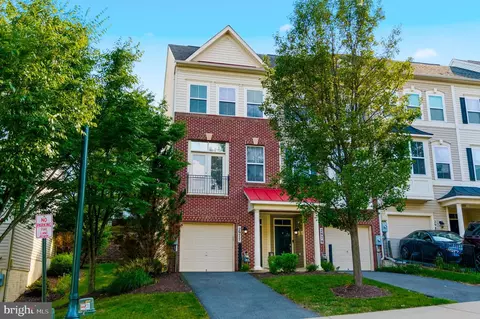 2977 Chinkapin Oak Ln, Woodbridge, VA 22191