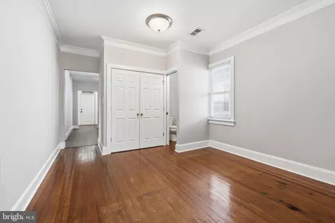 Entry Way - 320 3rd Ave, Quantico, VA 22134 photo 4 of 10