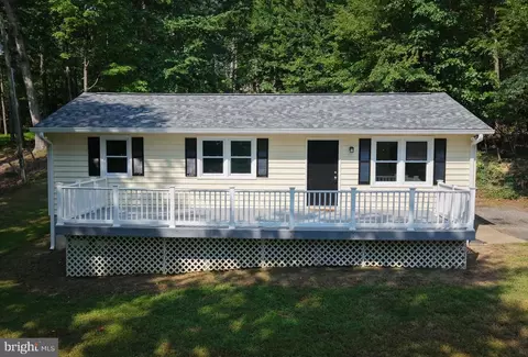 2408 Youngs Dr, Haymarket, VA 20169