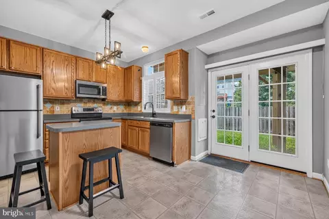 Kitchen - 9832 Maitland Loop, Bristow, VA 20136 photo 4 of 4
