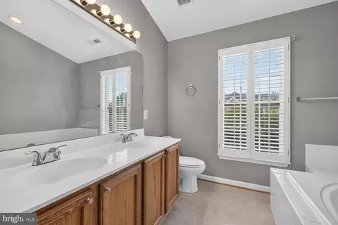 Bath - 9832 Maitland Loop, Bristow, VA 20136 photo 2 of 3