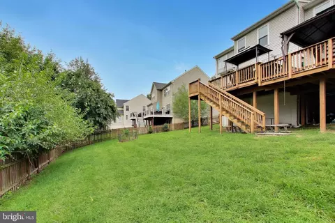 Exterior - 14112 Redstart Ct, Gainesville, VA 20155 photo 9 of 13