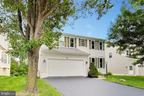 Exterior - 14112 Redstart Ct, Gainesville, VA 20155 photo 13 of 13